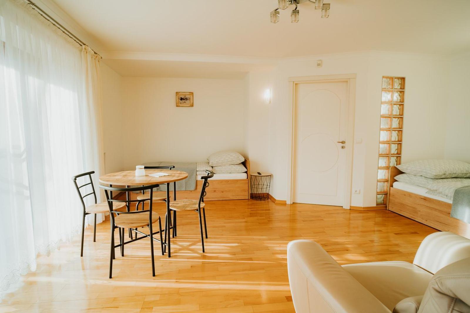 Apartamenty Pod Dzwonkiem Вадовице Экстерьер фото